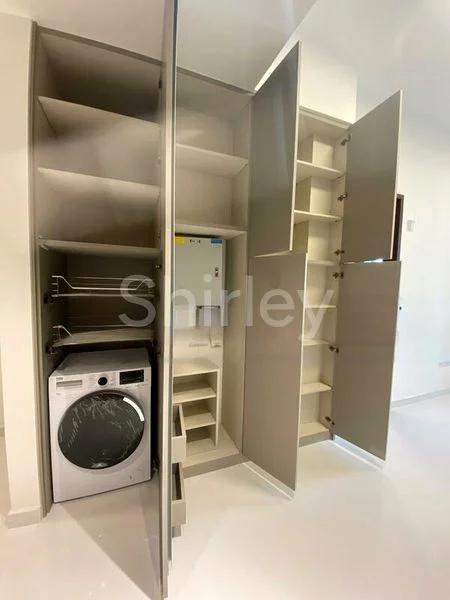 1 Bed Condo for Rent in  Holland Grove Road - Image 9